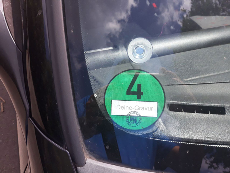 Halter für Plaketten